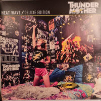 Thundermother – Heat Wave (Deluxe Edition) (2 X Color Vinyl LP)