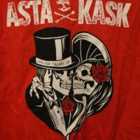 Asta Kask – Världen Tillhör Er (T-Shirt)